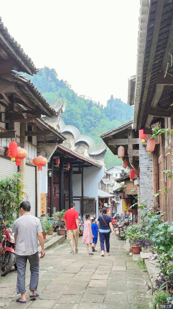 上海证券交易所是在上海环球金融中心大厦内吗？游戏画面